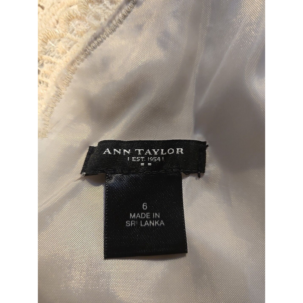 Ann Taylor Women's Ivory Lace Overlay Sleeveless Sheath Dress Size 6 - Picture 6 of 6